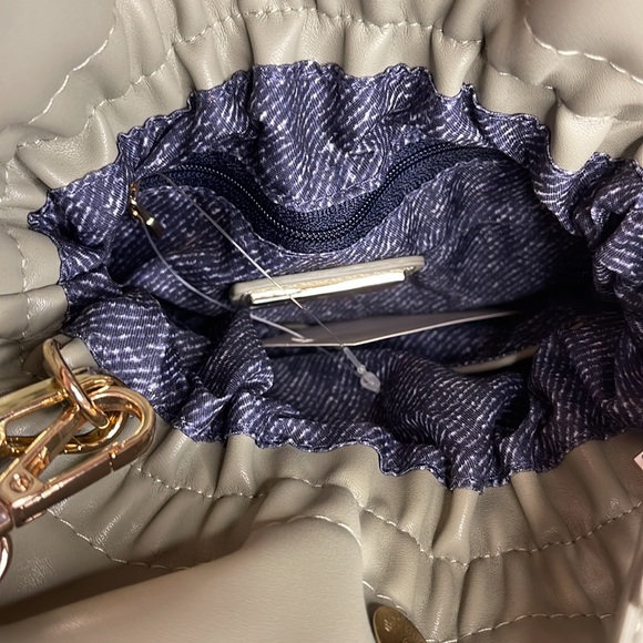 Urban Expression- mini bucket vegan leather - Picture 4 of 9